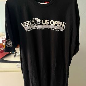 VANS T SHIRT mens size XL.
